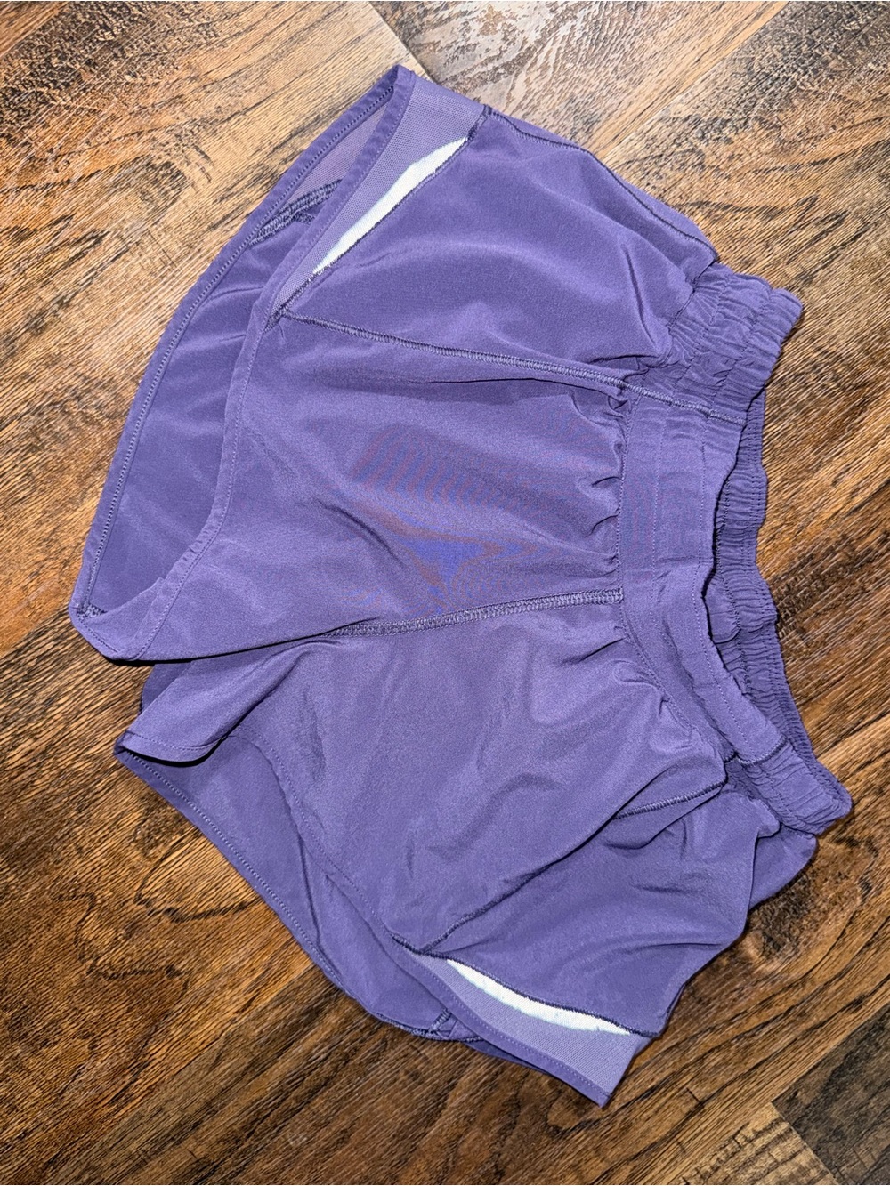 lululemon athletica hotty hot shorts (older style)